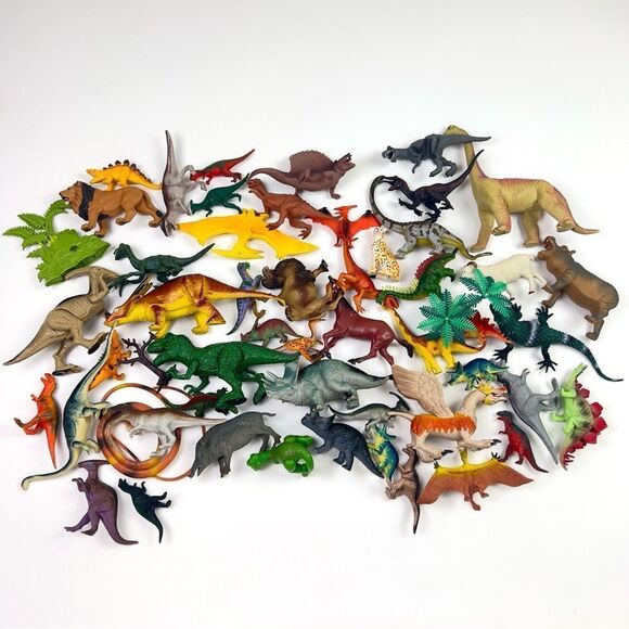 Jurassic World Dinosaur Toys Lot Plastic Resin - Picture 2 of 9